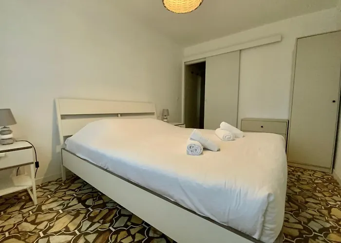 Appartement La Mimosette Joli 1 Confort Proche De La Le Grau-du-Roi